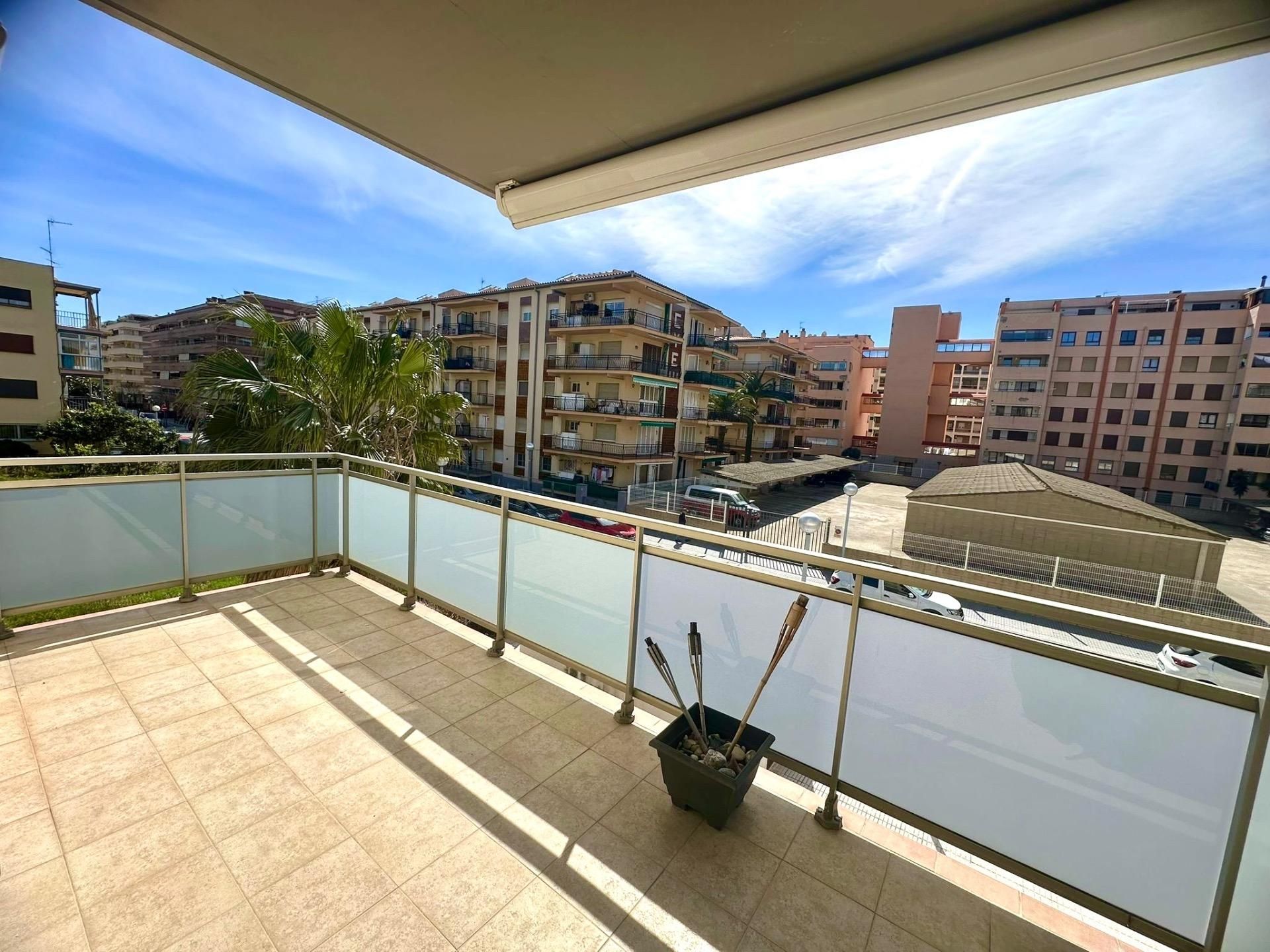 Pis en venda a Calle amadeu vives , Vila-seca Poble