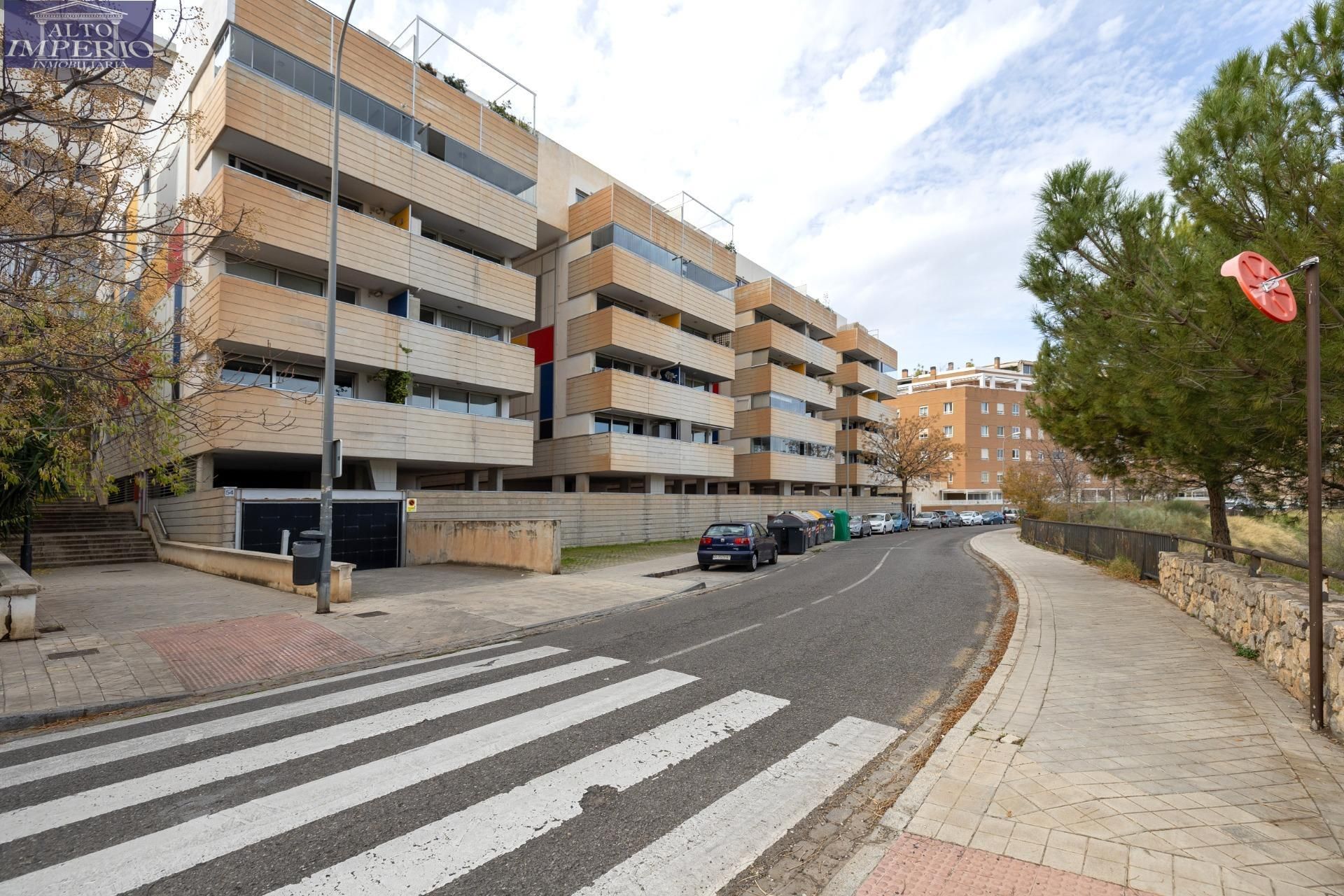 Exterior view of Flat for sale in  Granada Capital  with Heating, Terrace and Balcony