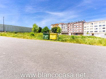 Terreni e lotti in vendita a Carballo