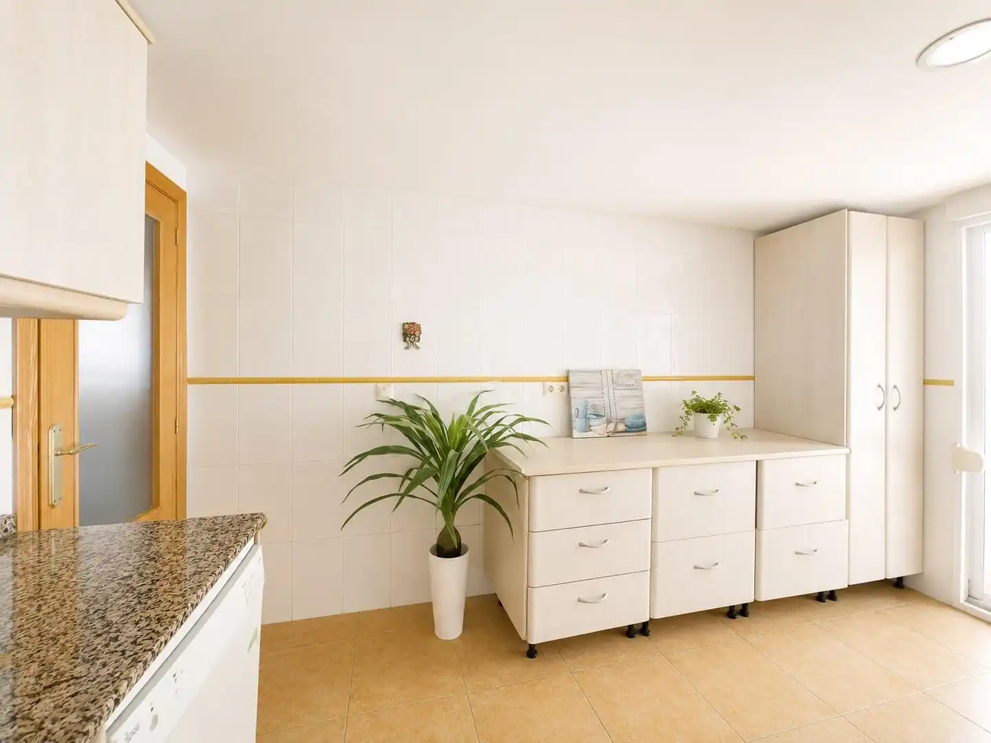 Detached homes for sale in Calle LLENTISCLE, Racó