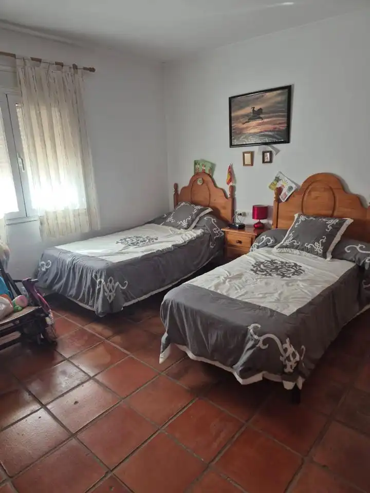 Habitación de Casa o chalet en venta en Palomares del Río con Aire acondicionado, Jardín privado y Terraza