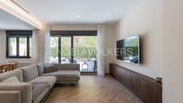 Living room of Flat for sale in  Valencia Capital  with Air Conditioner, Terrace and Swimming Pool