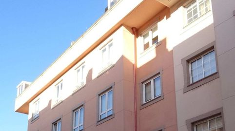 Foto 2 de Piso en venta en Oseiro, Arteixo