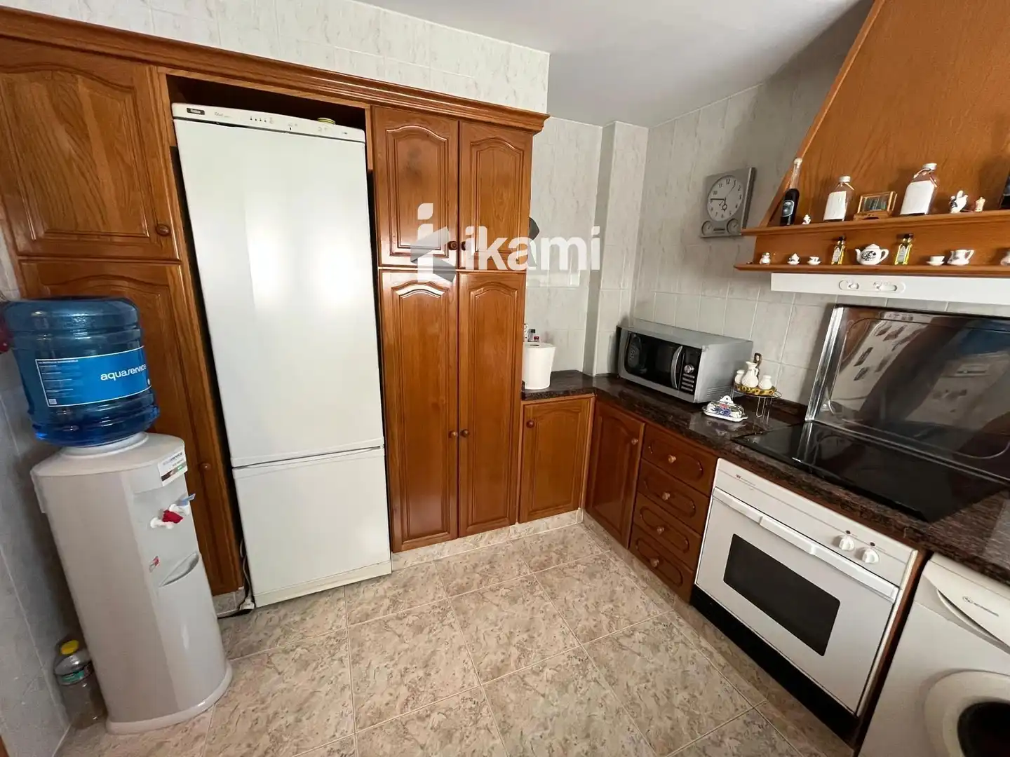 Küche von Dachboden zum Verkauf in La Font d'en Carròs mit Terrasse