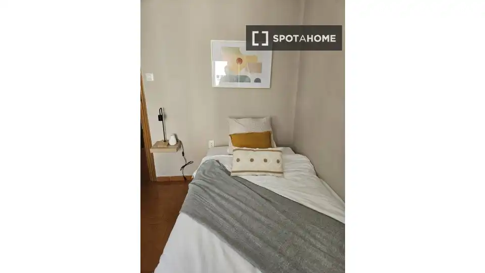 Habitación en Trinitat
