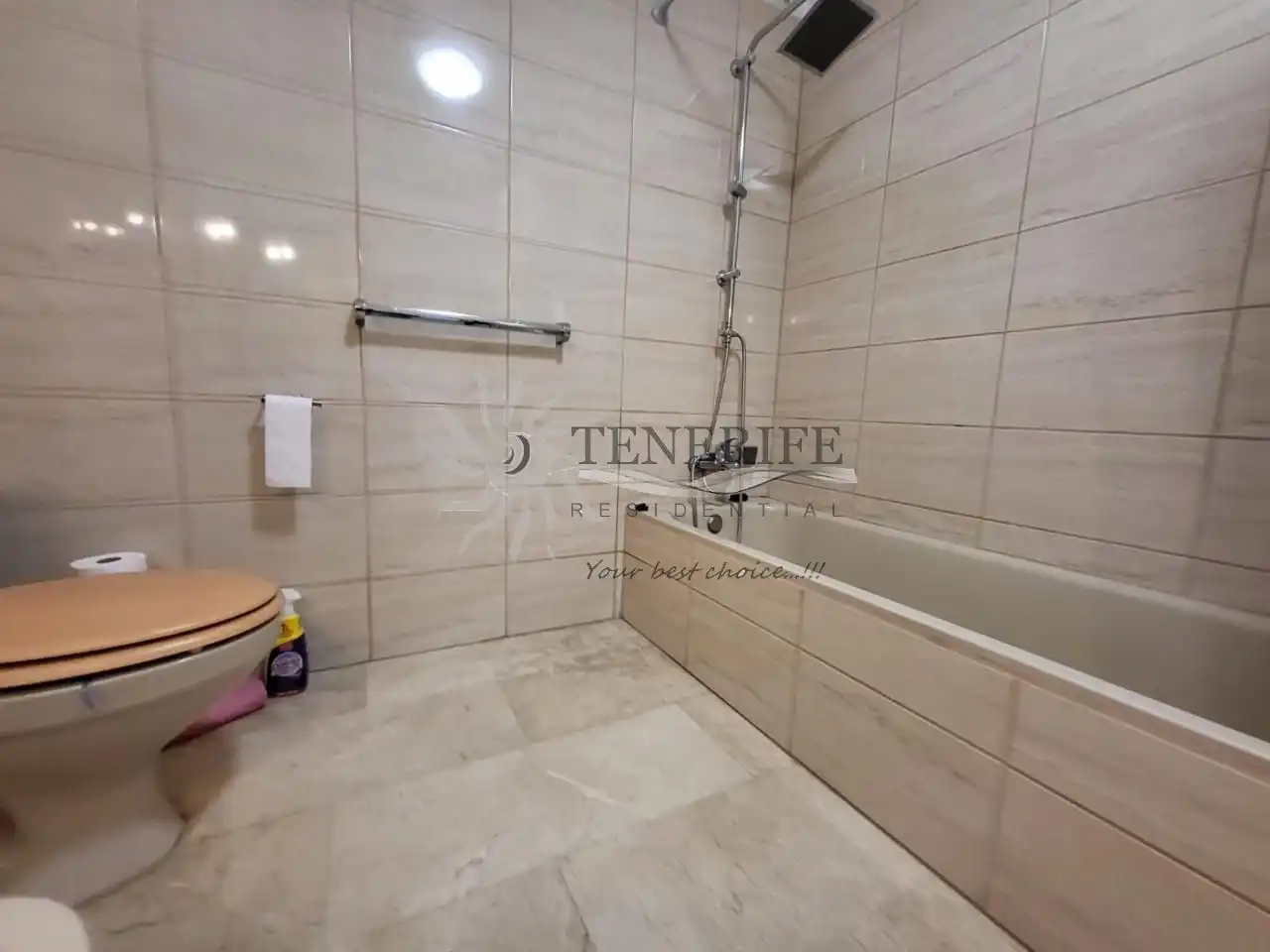 Badezimmer von Erdgeschoss zum Verkauf in Adeje mit Terrasse und Möbliert