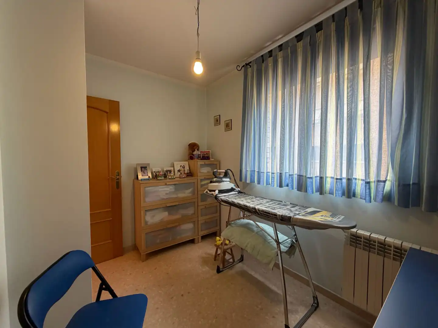 Habitación de Piso en venta en Sant Boi de Llobregat con Calefacción, Terraza y Amueblado