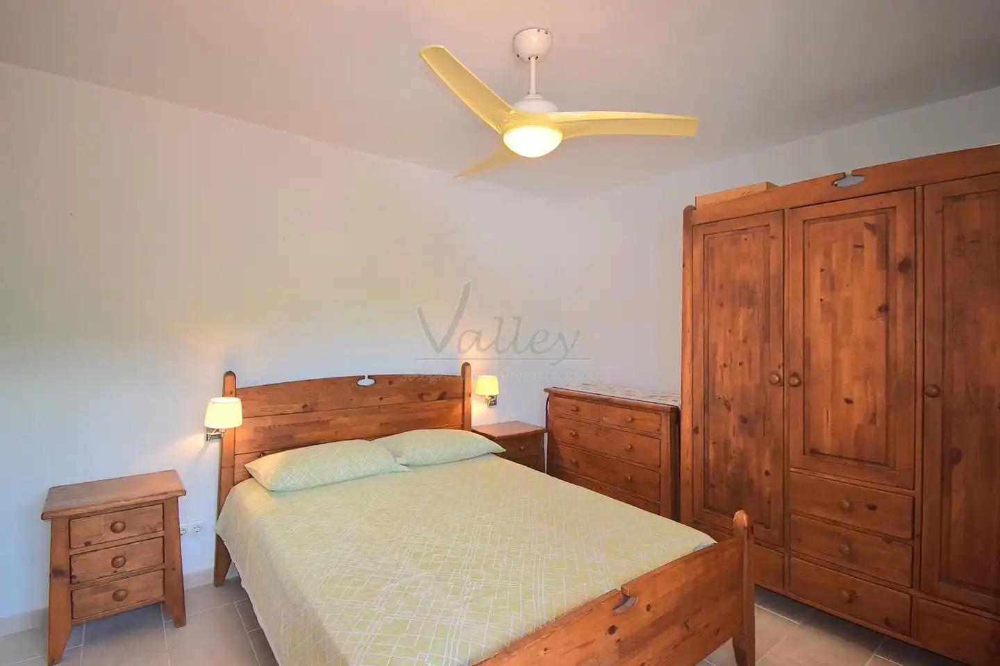 Dormitori de Casa o xalet en venda en Los Barrios amb Jardí privat, Terrassa i Traster