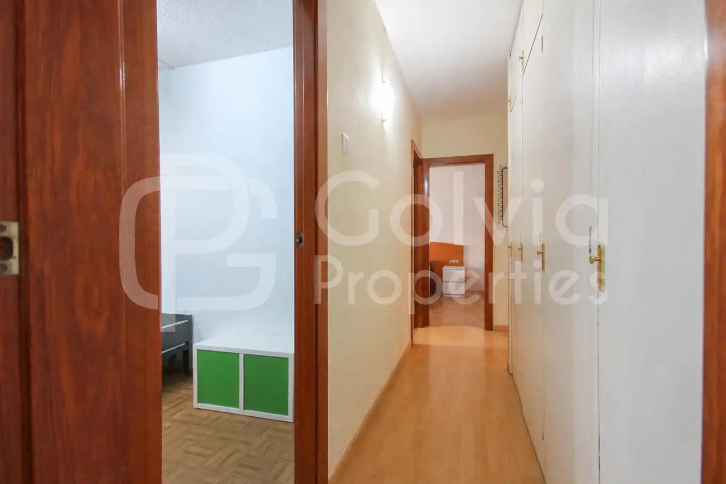 Flat for sale in L'Hospitalet de Llobregat  with Parquet flooring and Balcony