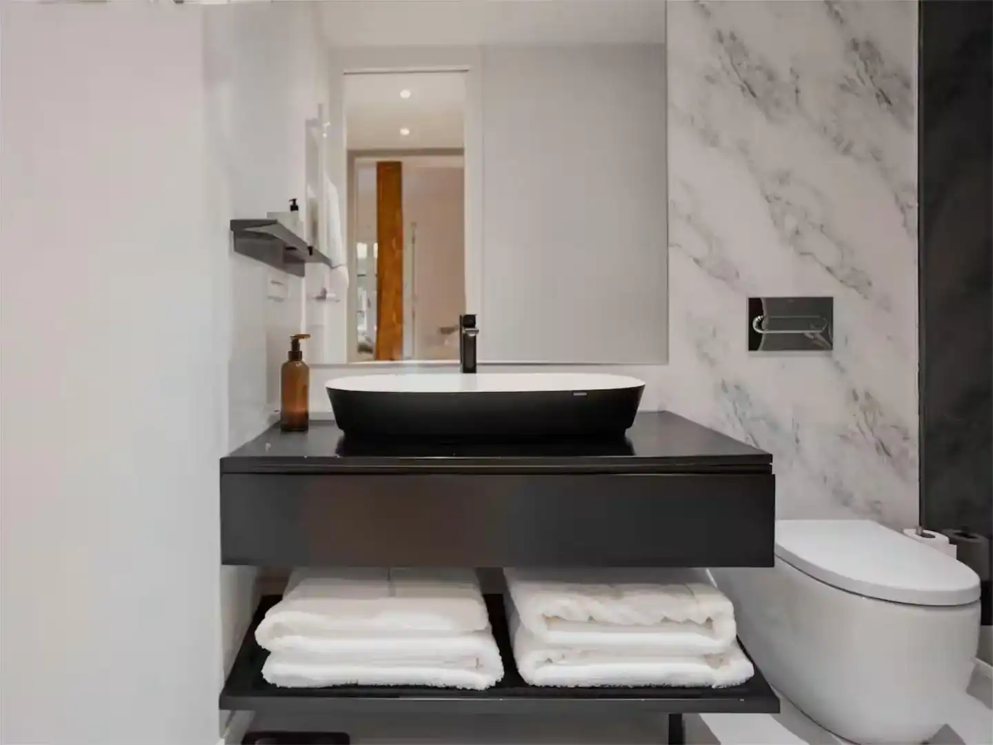 Bathroom of Flat for sale in  Barcelona Capital  with Air Conditioner and Balcony