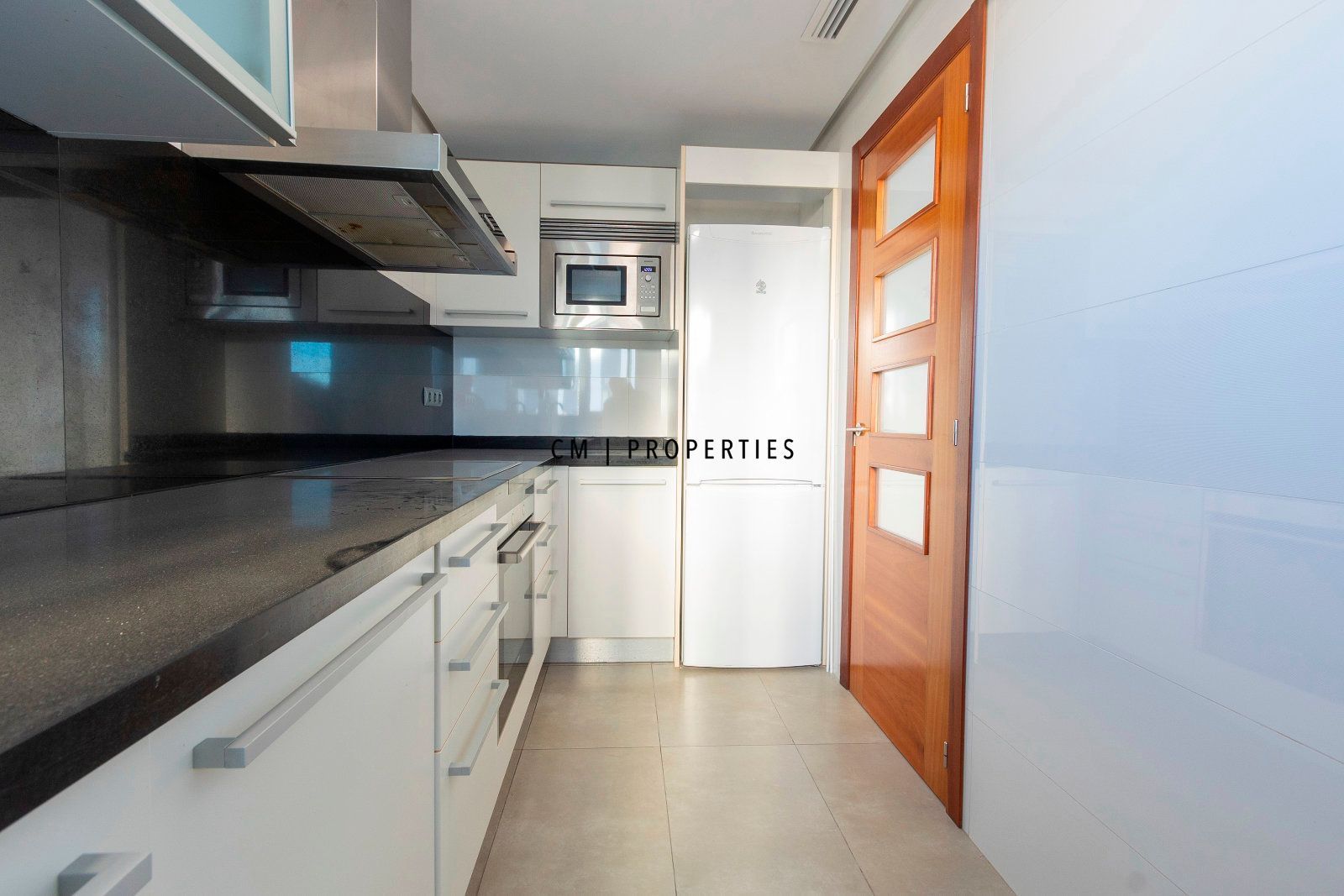 Cuina de Pis de lloguer en  Valencia Capital amb Aire condicionat, Calefacció i Terrassa