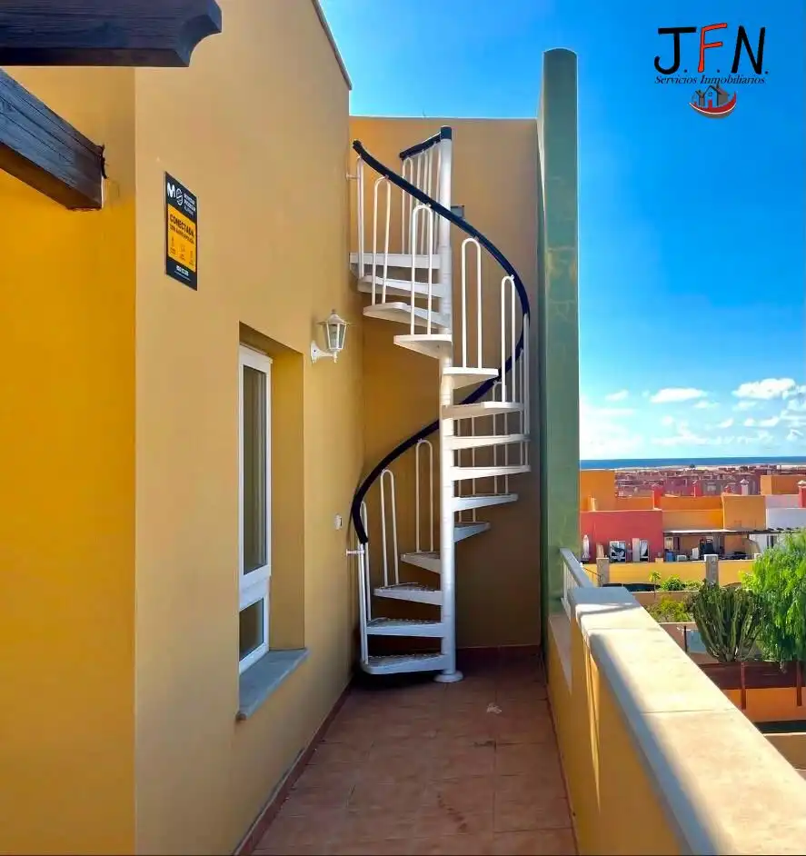 Terrassa de Apartament en venda en La Oliva amb Jardí privat, Terrassa i Traster