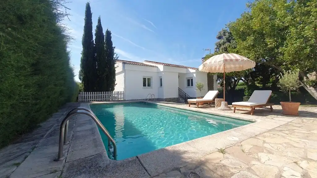 Vista exterior de Casa o xalet en venda en Valdemorillo amb Calefacció, Jardí privat i Terrassa