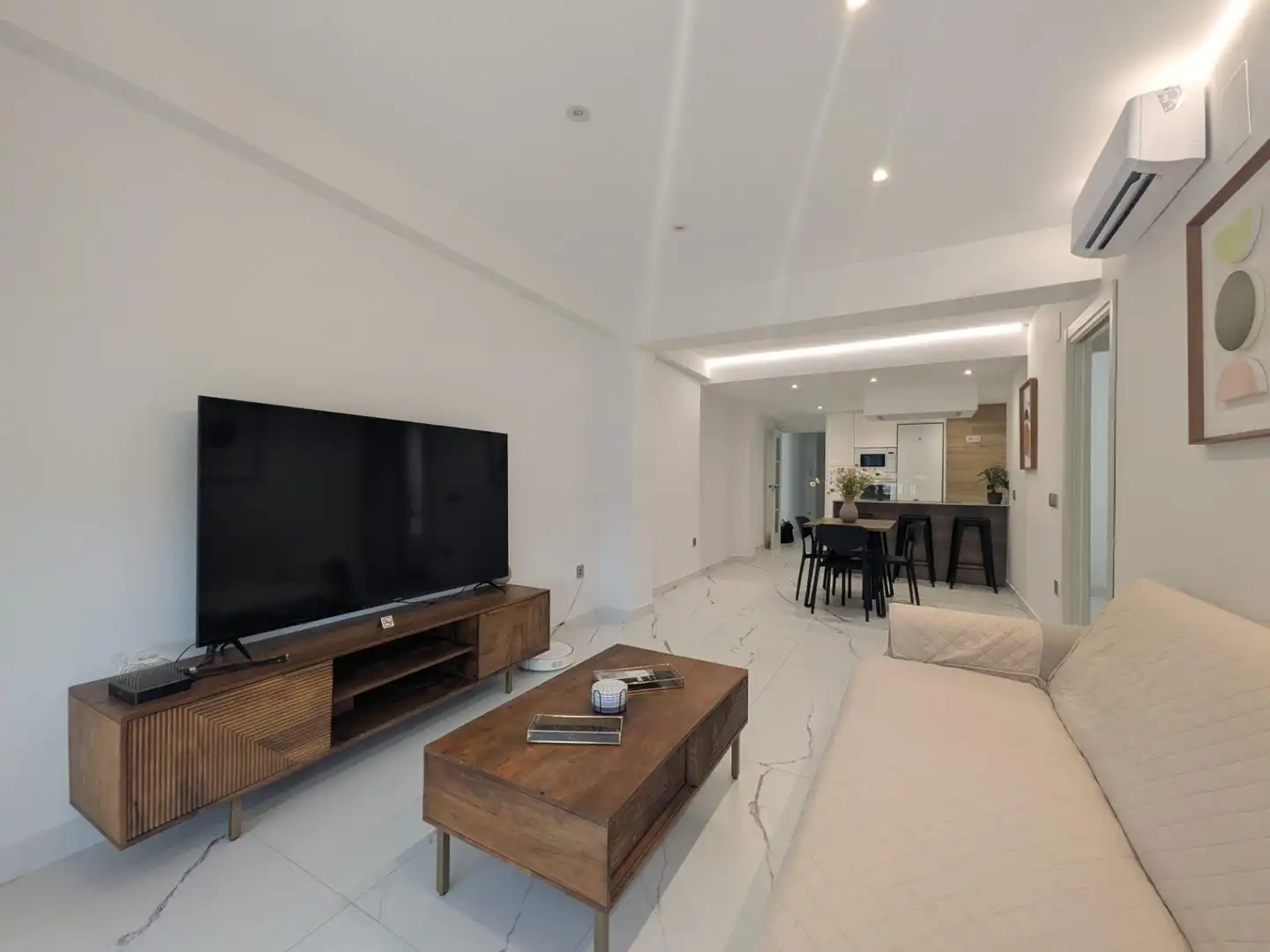 Living room of Flat for sale in Córdoba  with Air Conditioner, Terrace and Furnished