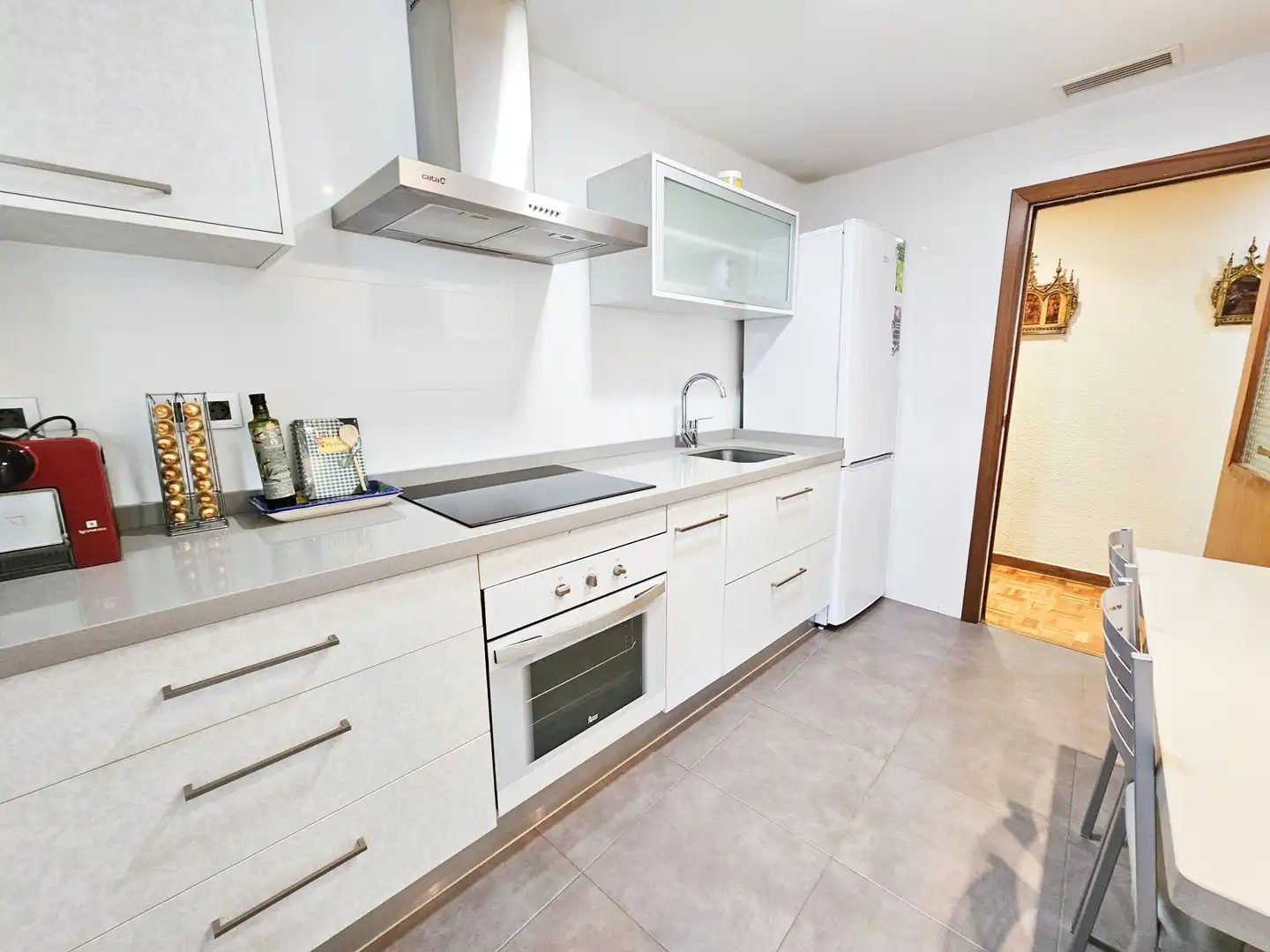 Küche von Wohnung zum Verkauf in Jaén mit Klimaanlage und Heizung