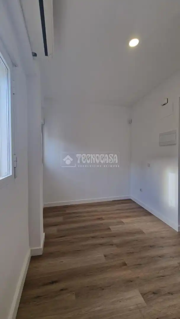 Habitación de Piso en venta en Madrid con Aire acondicionado