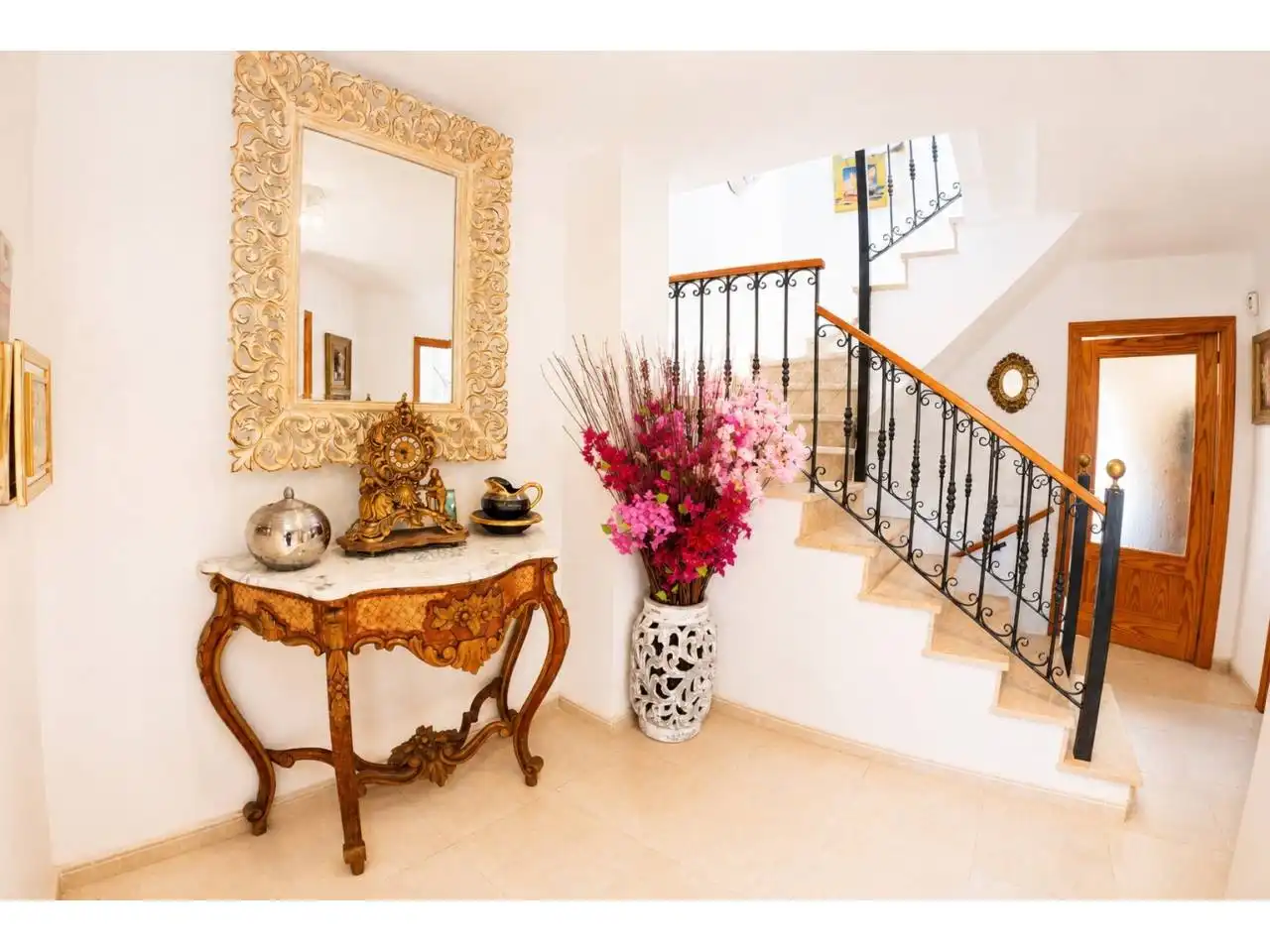 Casa pareada con piscina en venta en Avenida París, imagen 6