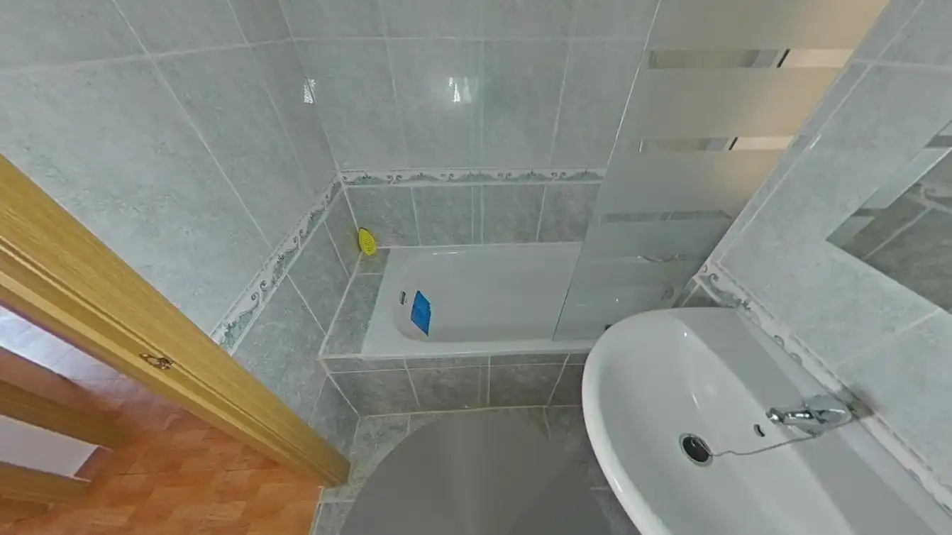 Bany de Pis en venda en Alicante / Alacant