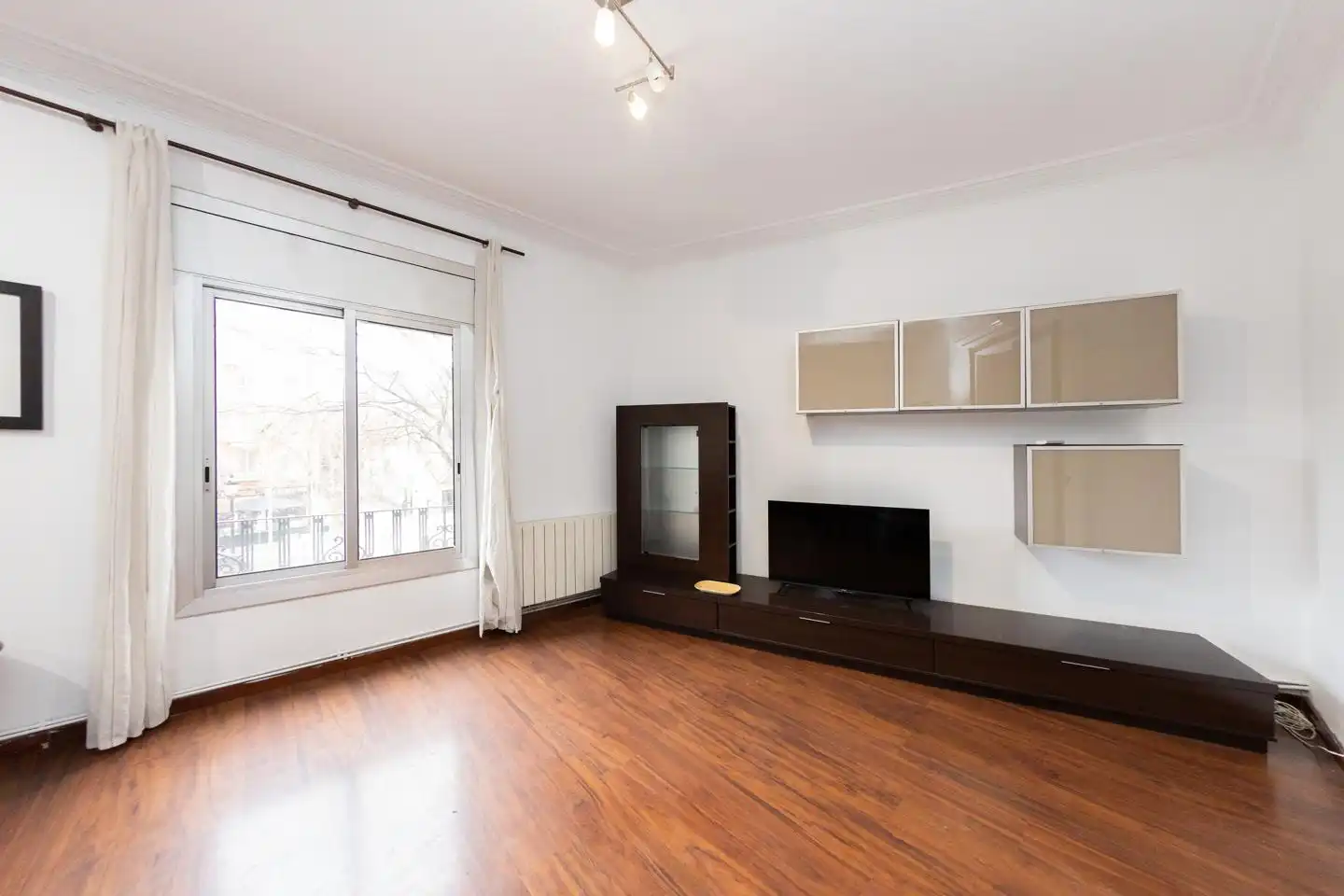 Living room of Flat for sale in Barcelona  with Air Conditioner and Furnished