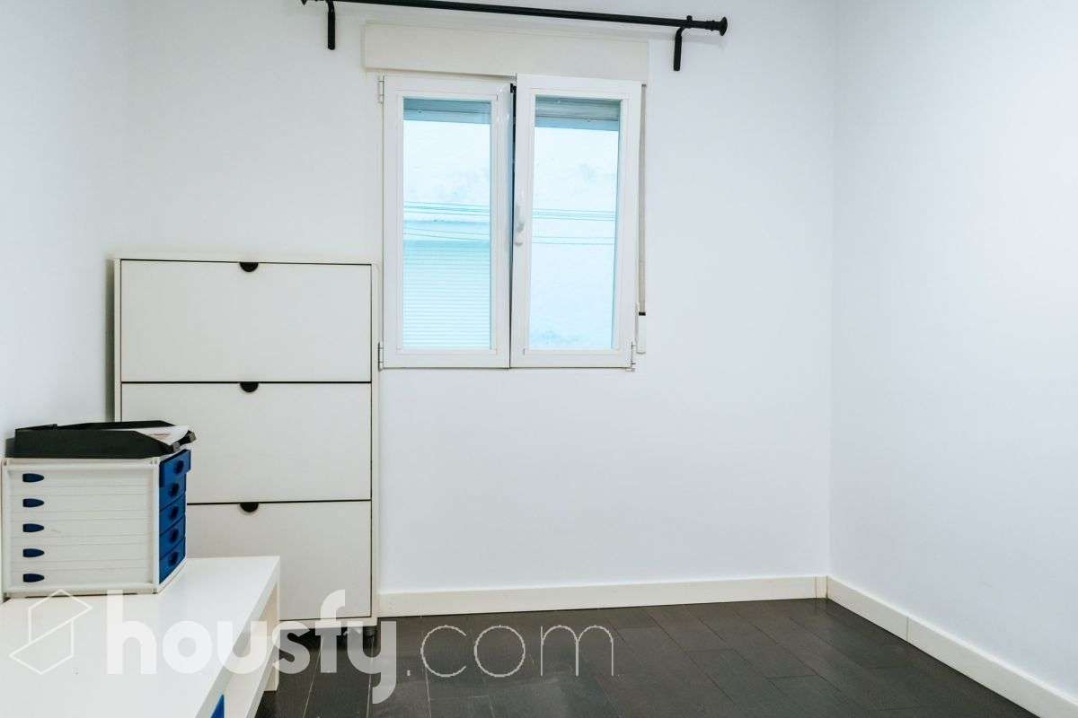Flat for sale in Calle de Villamanín, Lucero