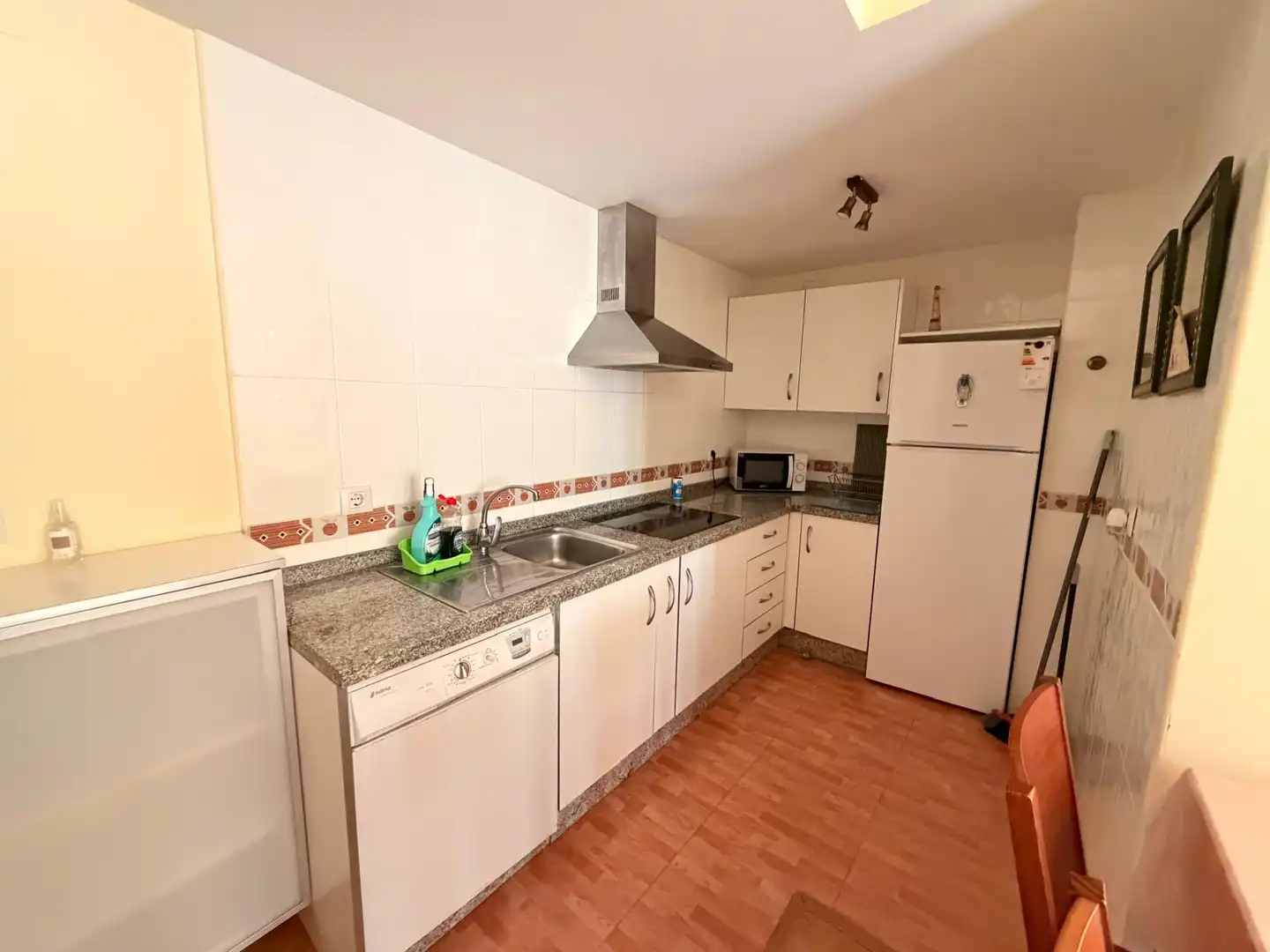 Kitchen of Flat for rent in Huelva  with Air Conditioner, Heating and Parquet flooring