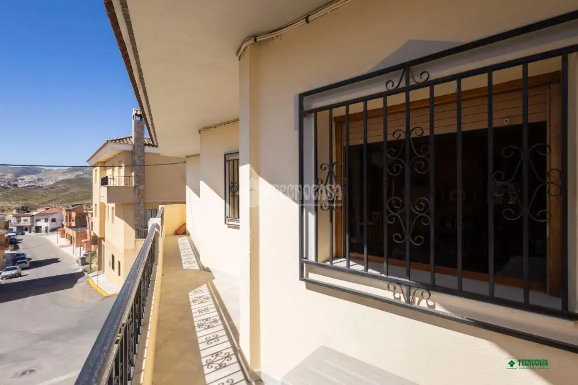 Vista exterior de Casa adosada en venta en Olula del Río con Terraza y Balcón