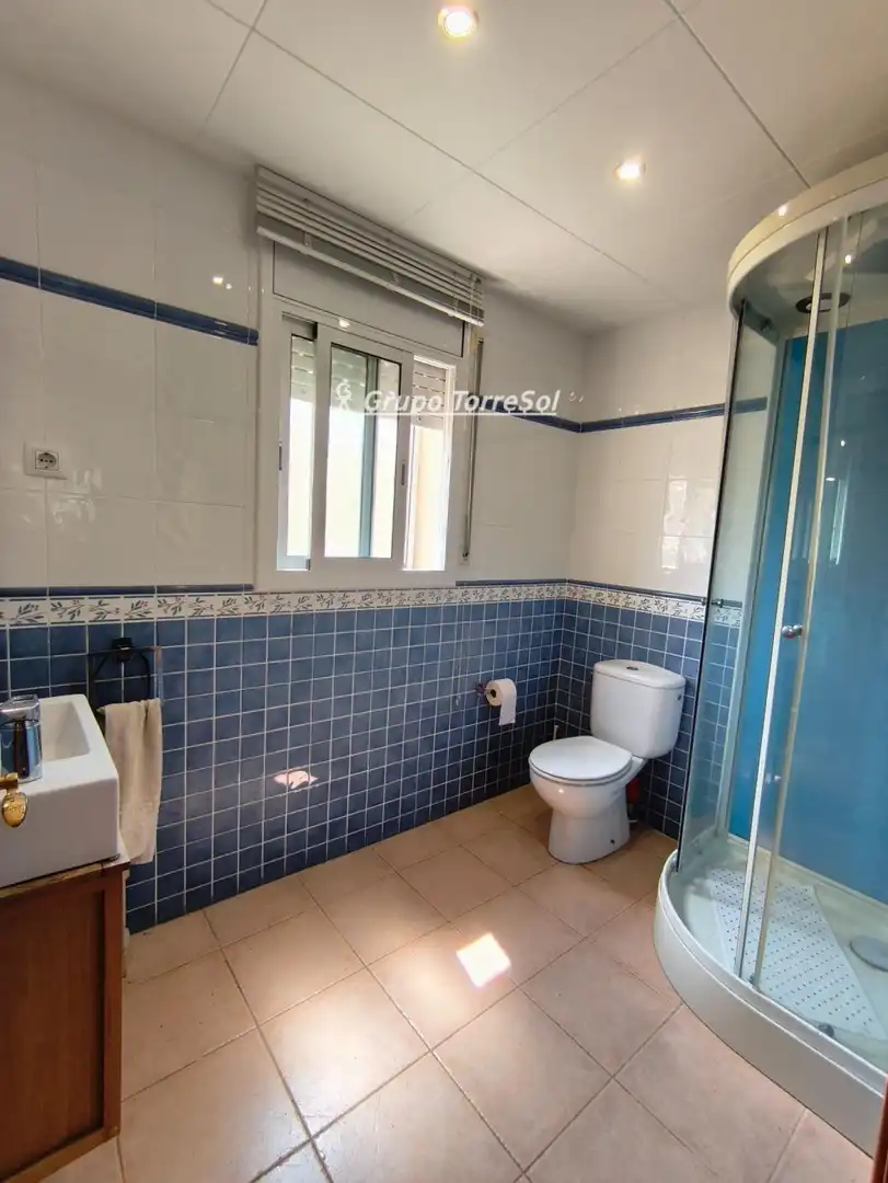 Baño de Casa adosada en venta en Montferri con Aire acondicionado, Calefacción y Terraza