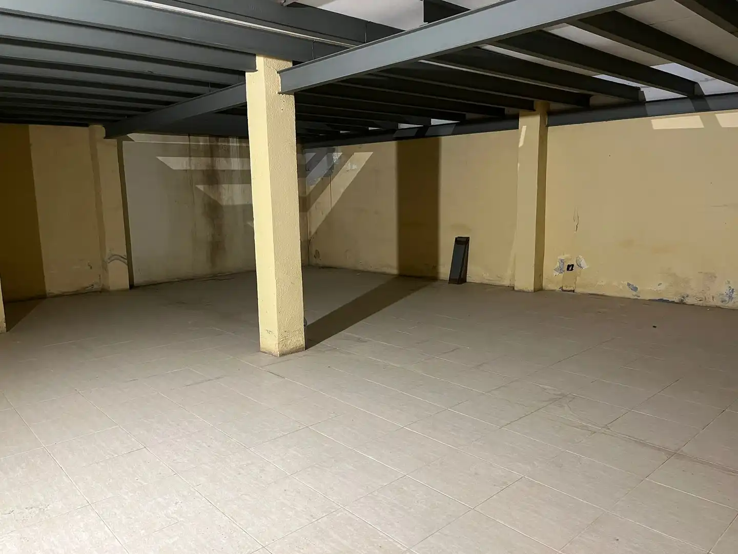 Locale commerciale in affitto a Centre, imagen 3