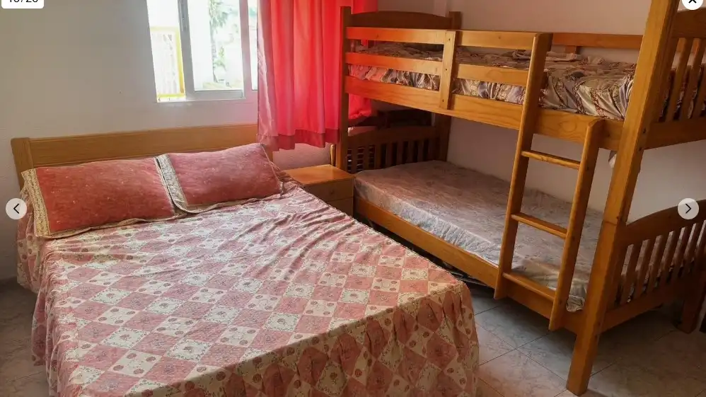 Habitación de Dúplex en venta en Torrevieja con Terraza, Piscina y Amueblado