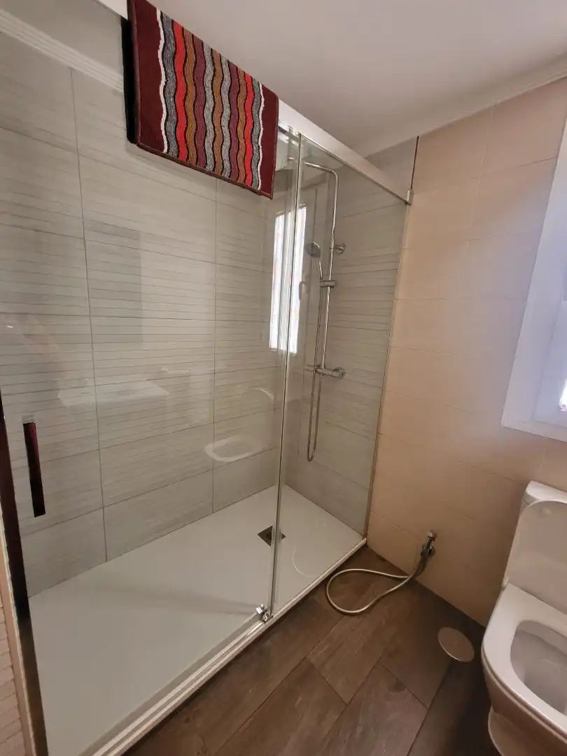 Badezimmer von Wohnungen zur Miete in Marchamalo mit Abstellraum und Möbliert