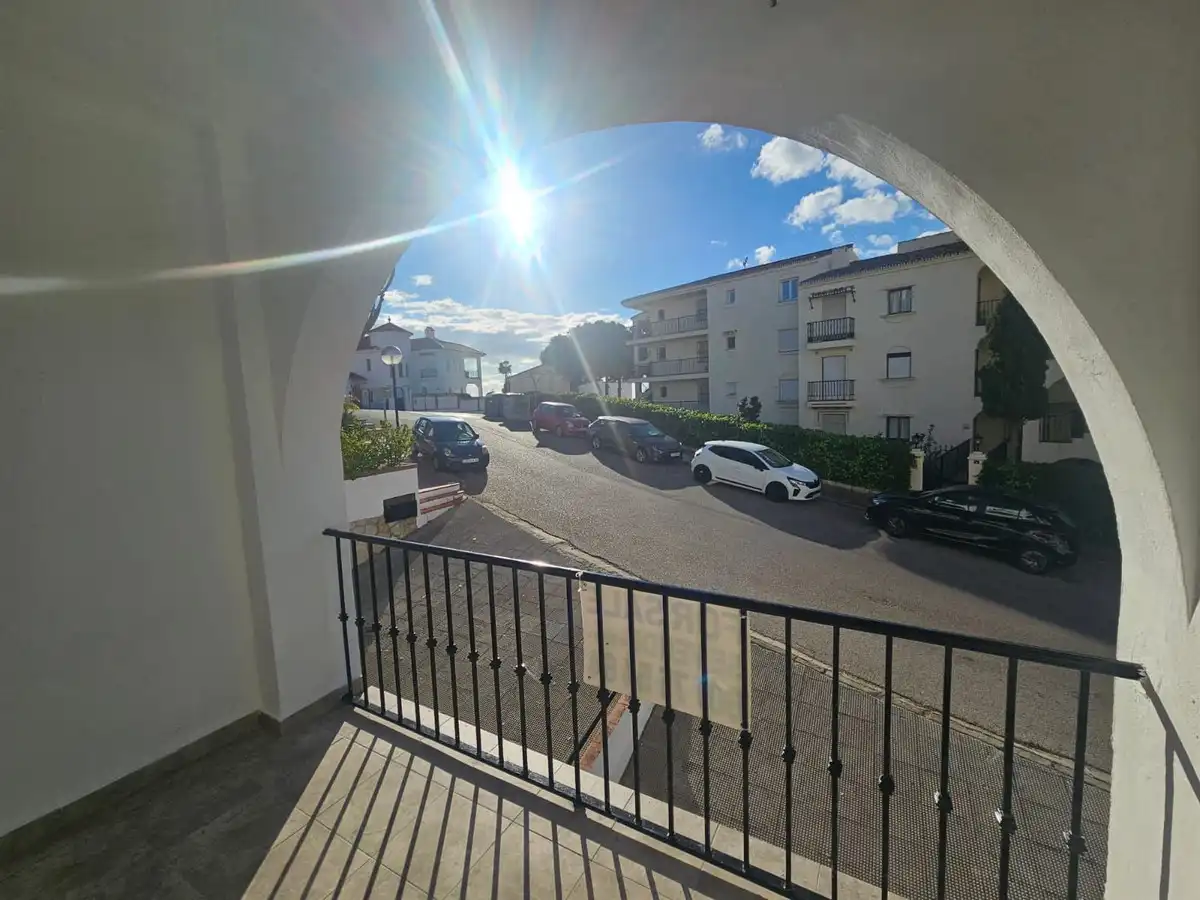 Vista exterior de Planta baixa en venda en Mijas amb Aire condicionat, Calefacció i Terrassa