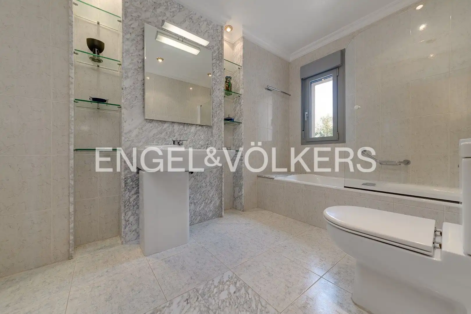 Baño de Finca rústica en venta en Rojales con Aire acondicionado, Calefacción y Jardín privado