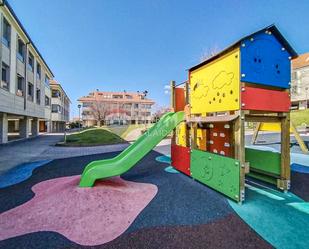 Vista exterior de Pis en venda en Vigo  amb Calefacció, Parquet i Terrassa