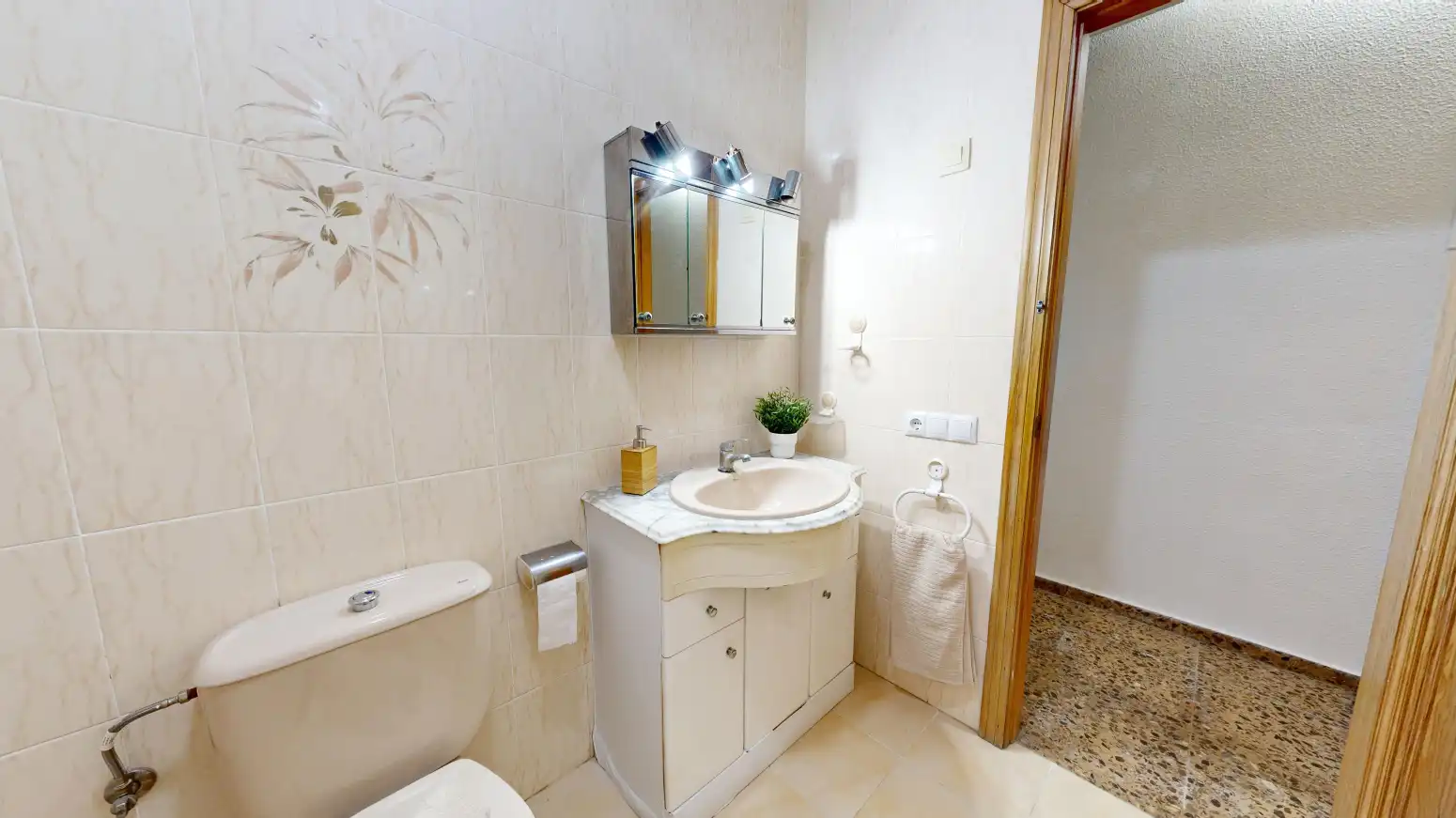 Baño de Piso en venta en Riba-roja de Túria con Terraza
