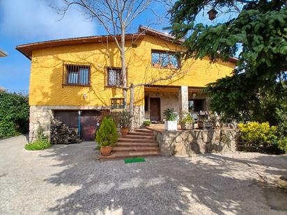 Exterior view of House or chalet for sale in Collado Villalba  with Heating, Private garden and Parquet flooring
