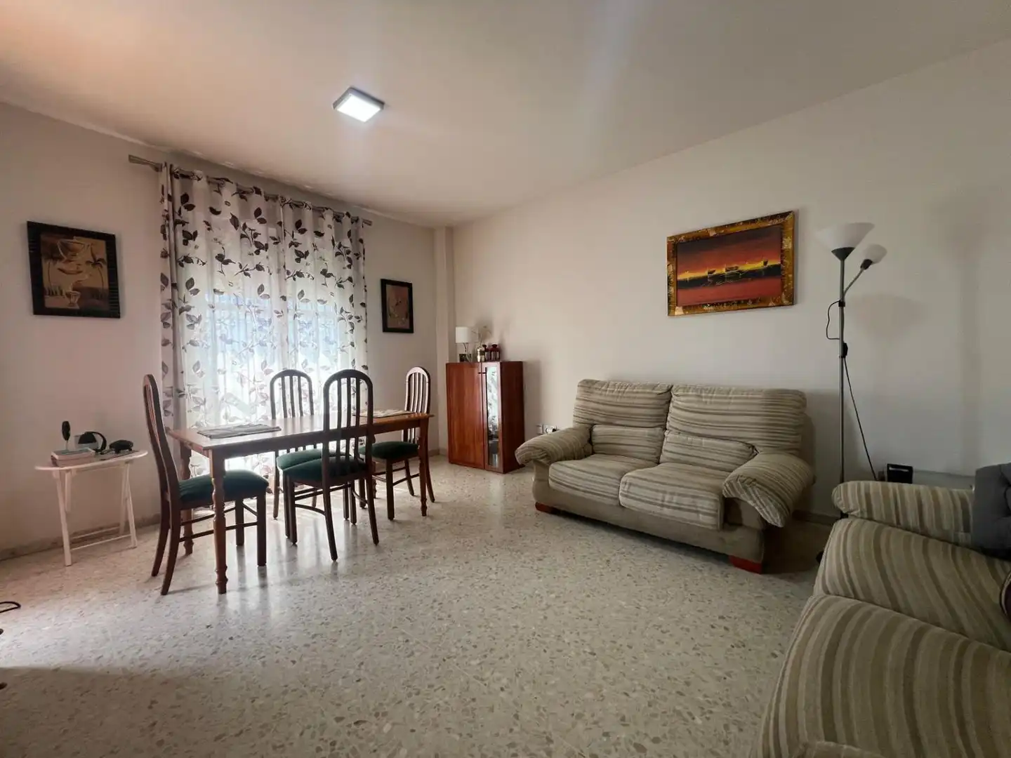 Sala de estar de Piso en venta en Los Palacios y Villafranca con Aire acondicionado y Terraza