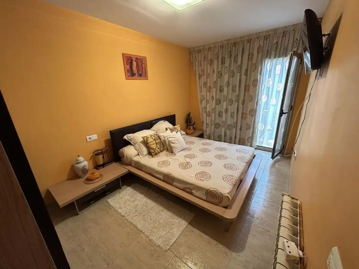 Habitación de Apartamento en venta en La Ràpita con Aire acondicionado, Calefacción y Terraza