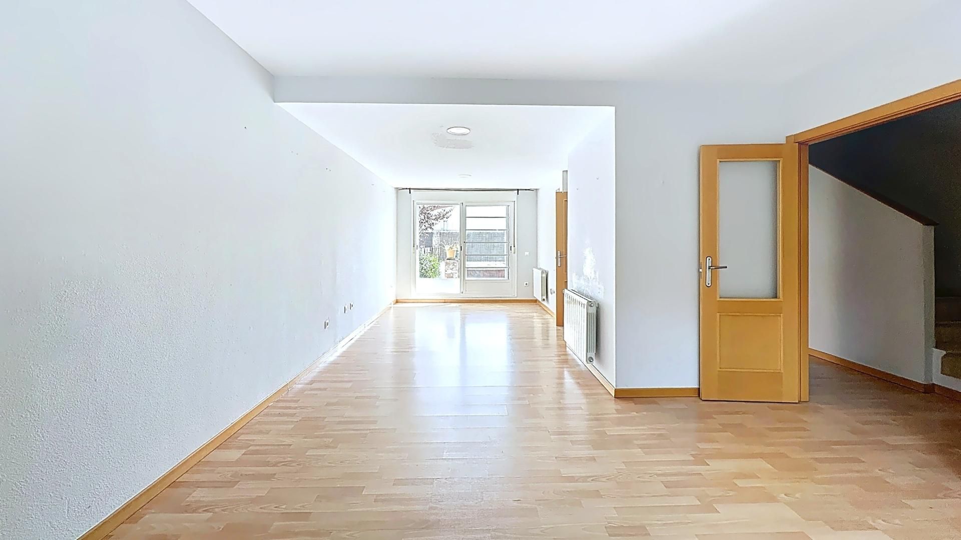 Living room of Single-family semi-detached for sale in Cobeña  with Air Conditioner, Heating and Terrace