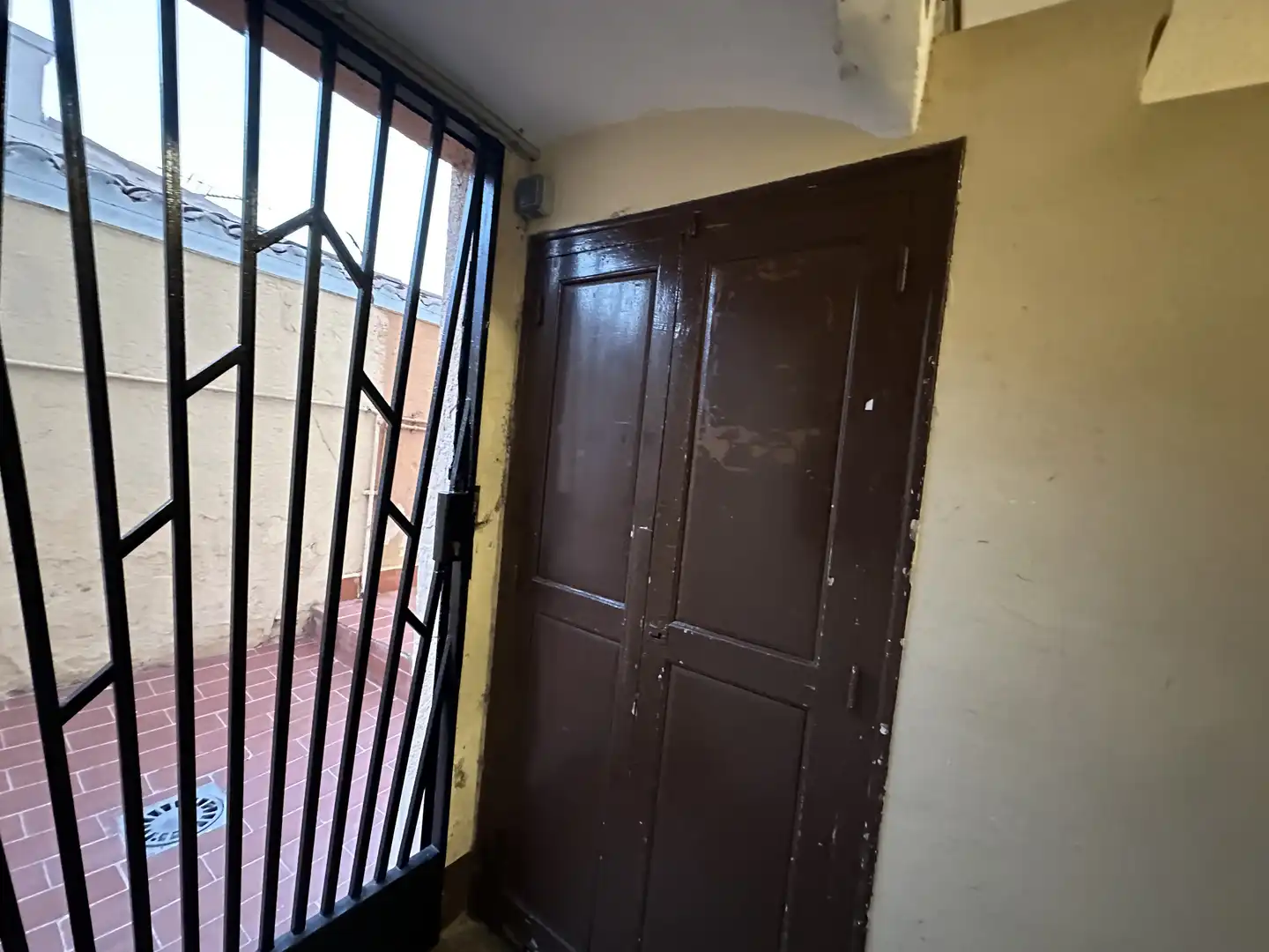 Piso en venta en Santa Coloma de Gramenet con Terraza y Balcón