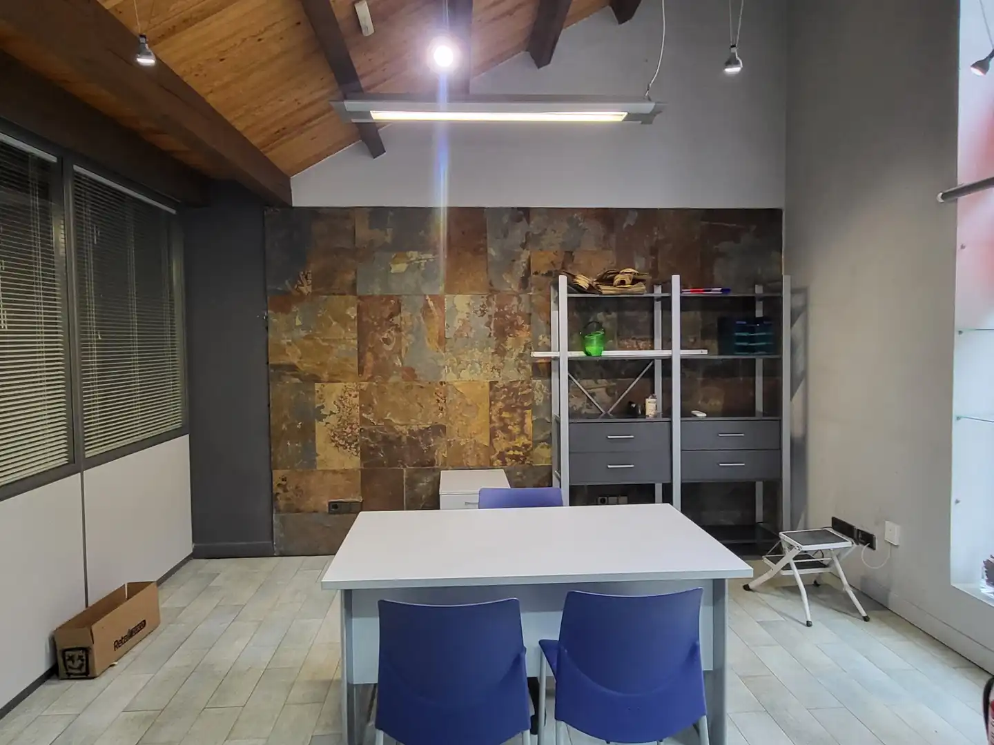 Commercial properties for sale in  Pamplona / Iruña  with Air Conditioner, Heating and Furnished