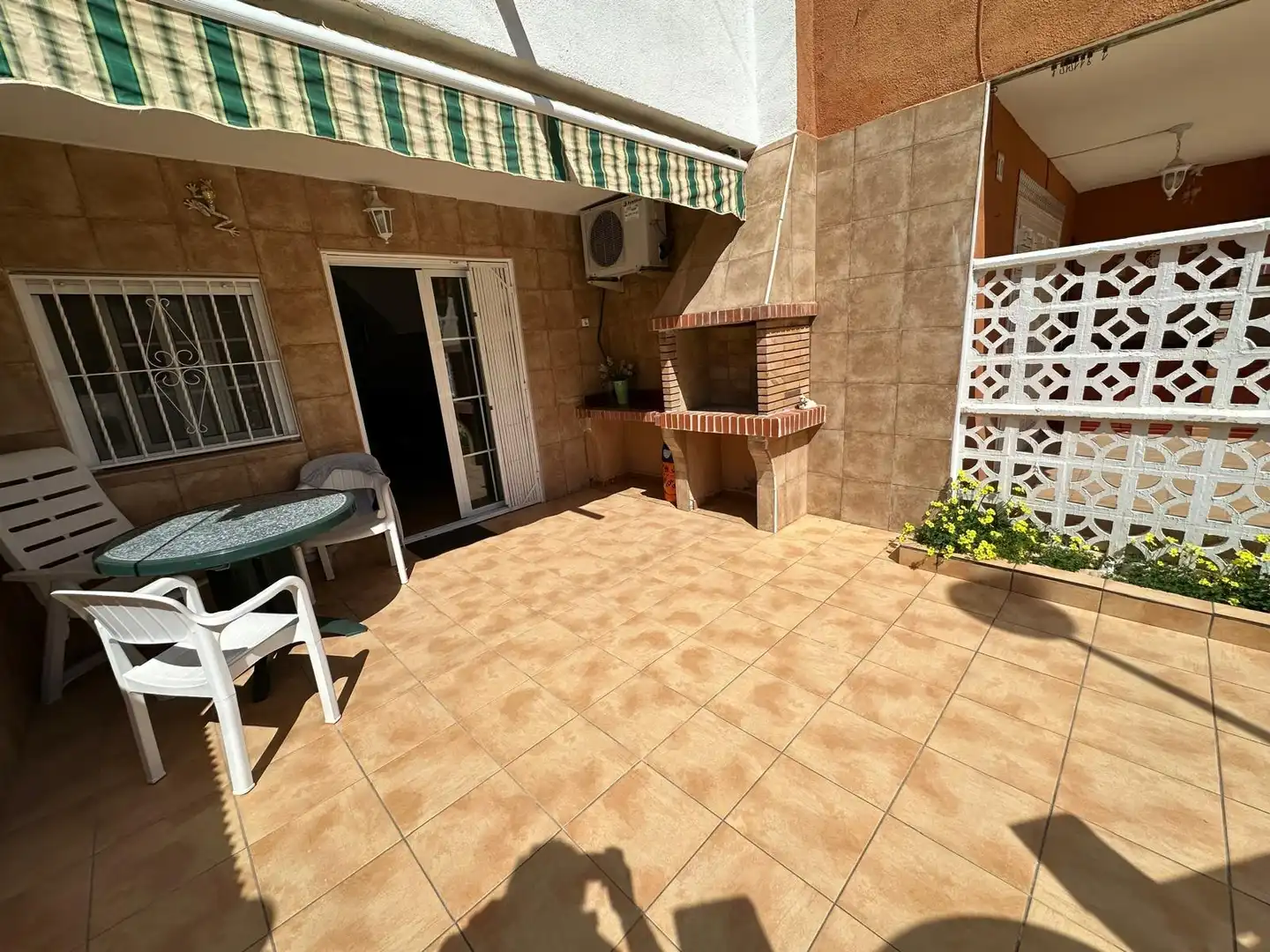 Terraza de Casa adosada en venta en Torrevieja con Amueblado