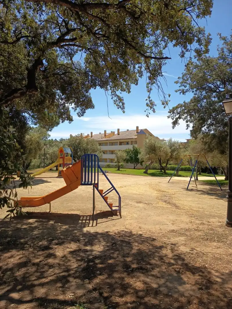 Vista exterior de Apartament de lloguer en Marbella amb Aire condicionat, Calefacció i Jardí privat