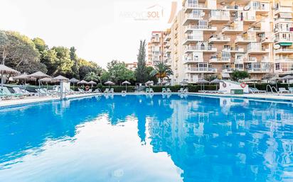 Piscina de Estudi en venda en Benalmádena amb Aire condicionat, Terrassa i Moblat