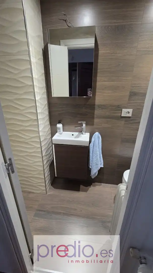 Baño de Dúplex en venta en Lugo con Calefacción, Trastero y Amueblado