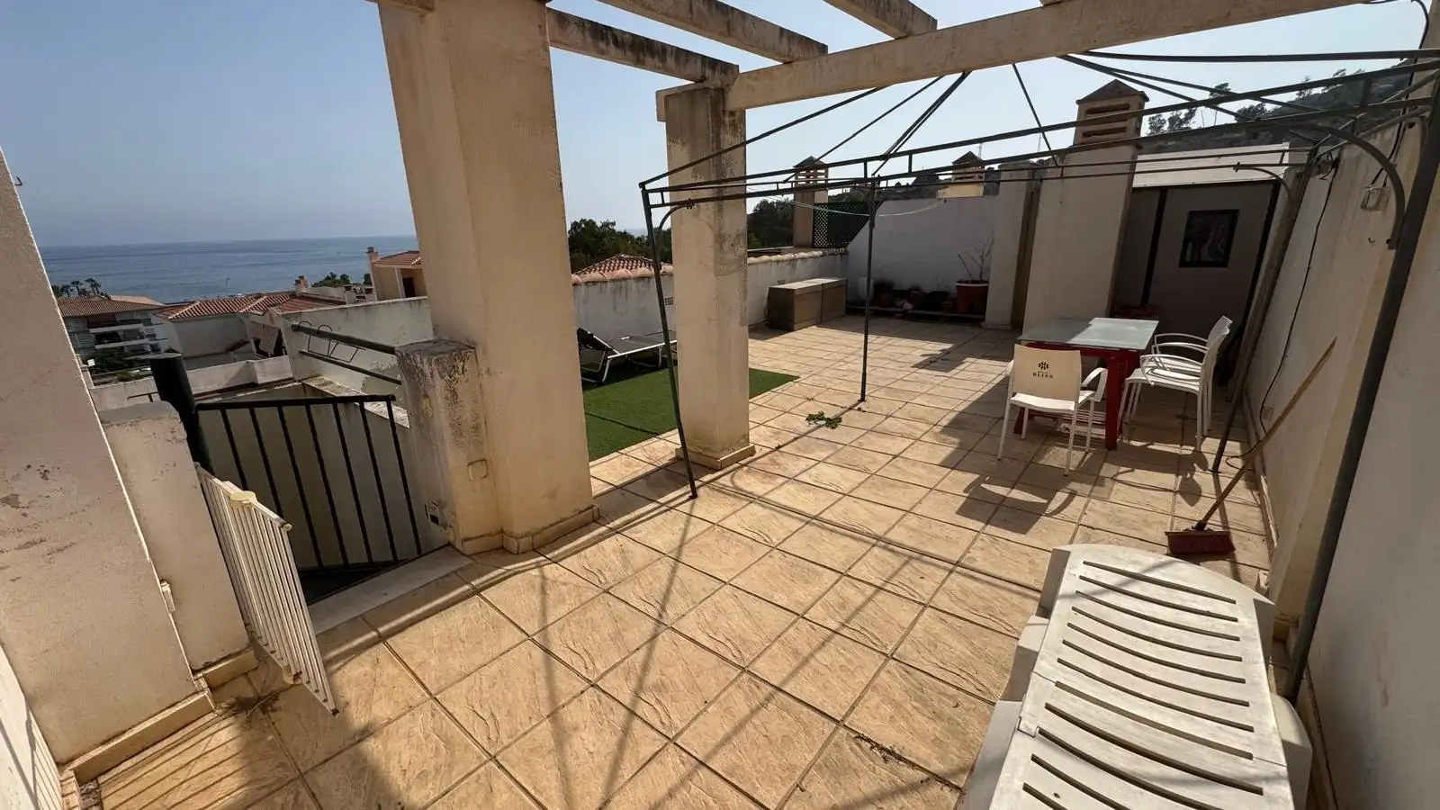 Terrassa de Àtic de lloguer en Rincón de la Victoria amb Terrassa, Moblat i Piscina comunitària