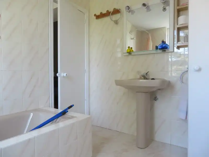 Baño de Casa o chalet en venta en Cuadros con Calefacción y Trastero