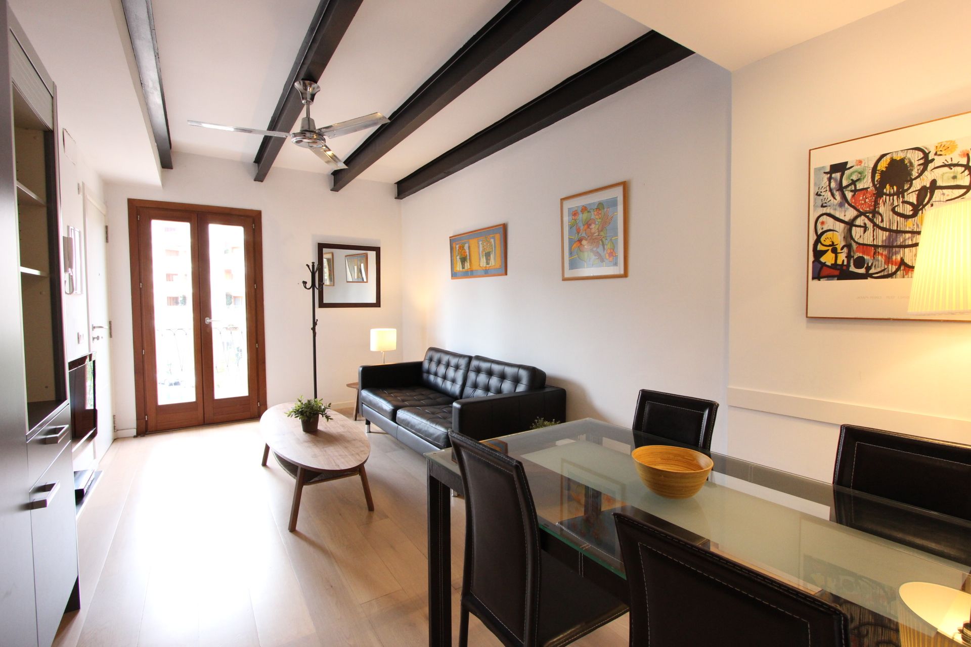 Sala d'estar de Apartament de lloguer en  Palma de Mallorca amb Aire condicionat, Calefacció i Parquet