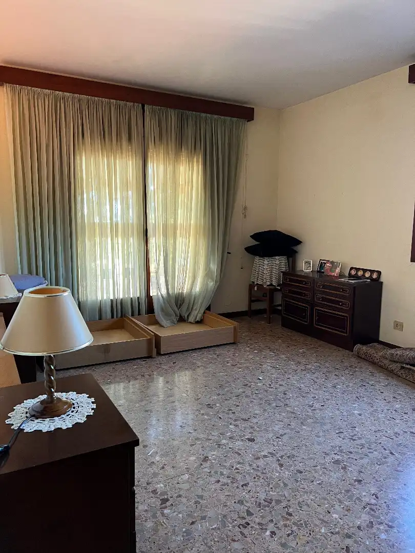 Sala d'estar de Casa o xalet en venda en Mataró amb Aire condicionat, Jardí privat i Terrassa