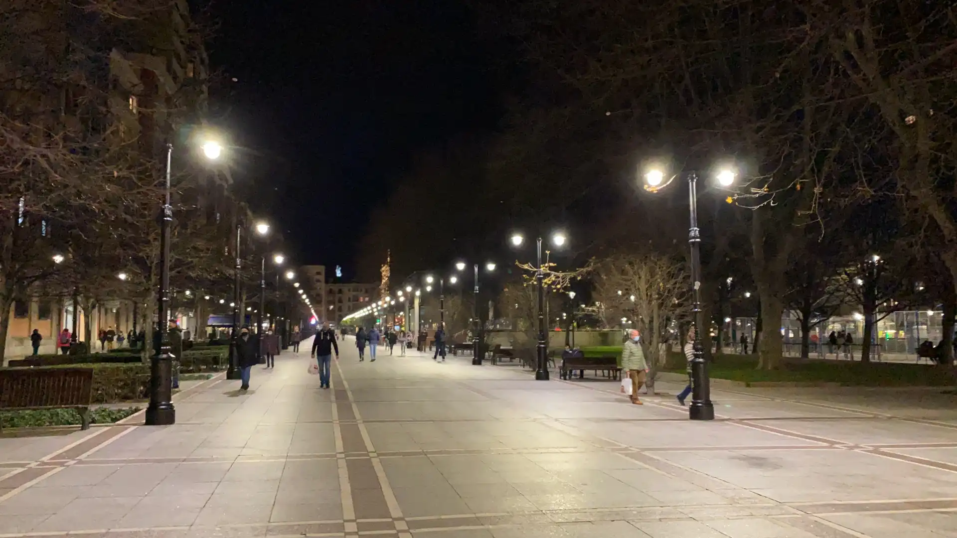 Vista exterior de Pis en venda en Gijón  amb Calefacció, Parquet i Terrassa