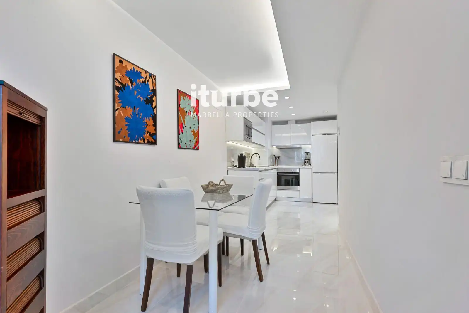 Vista exterior de Piso en venta en Marbella con Aire acondicionado y Alarma